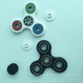 Mais quente Prodcut Dedo Spinner 4 Cores Nova Mão Spinners Fingertips Spiral Dedos Gyro